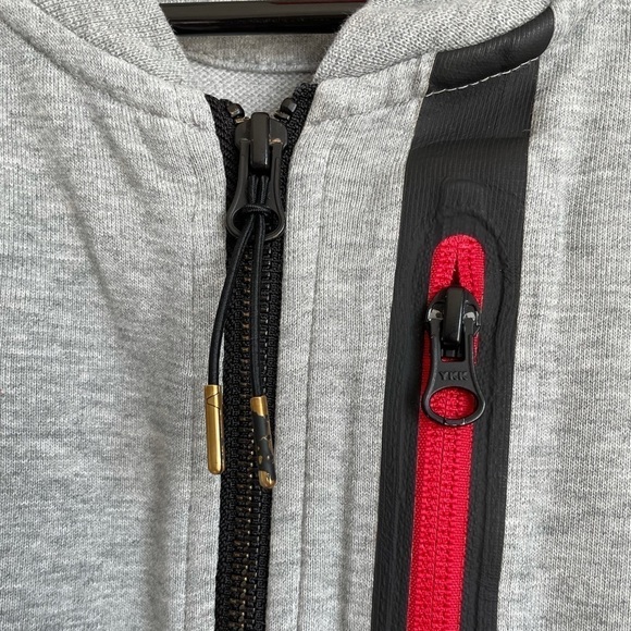 Nike Sweater - Picture 3 of 3